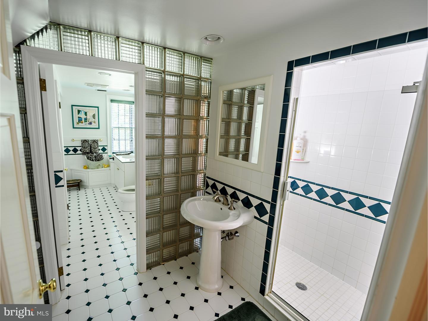 1437 Huntingdon Road Abington, PA 19001 - Photo 17 of 25 Bathroom