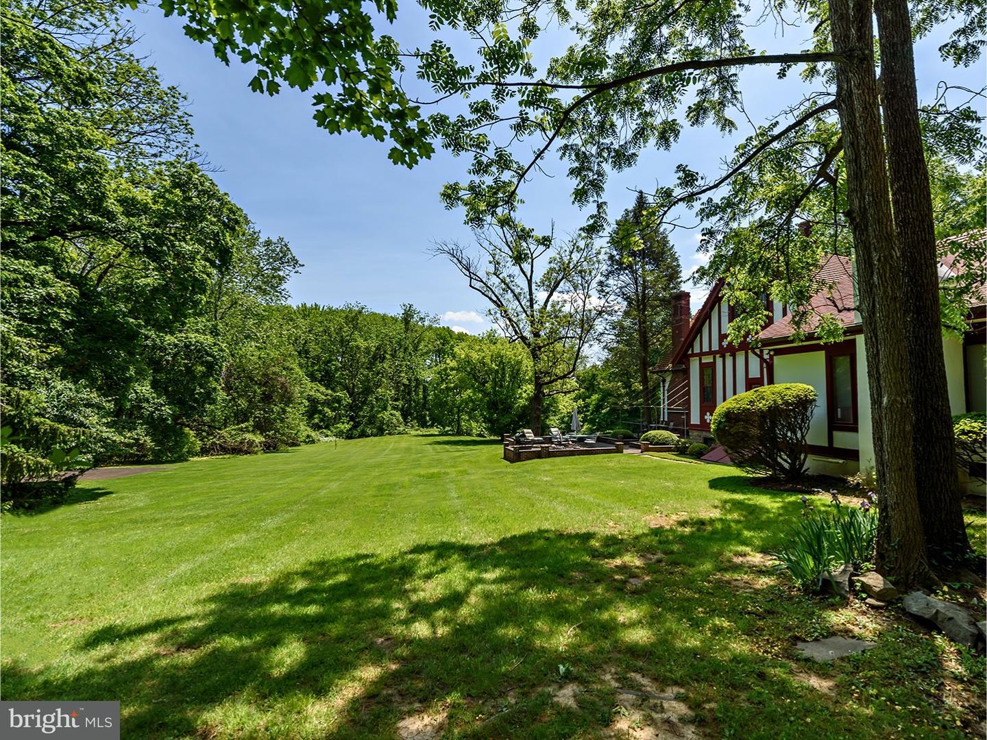 1437 Huntingdon Road Abington, PA 19001 - Photo 25 of 25 Exterior Back