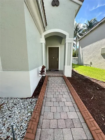 $540,000 | 752 Northwest 127th Avenue, Coral Springs, FL 33071