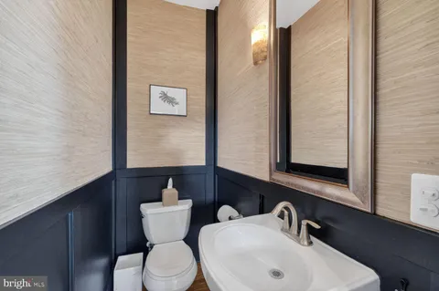 $995,000 | 136 Rhode Island Avenue Northeast, Washington, DC 20002