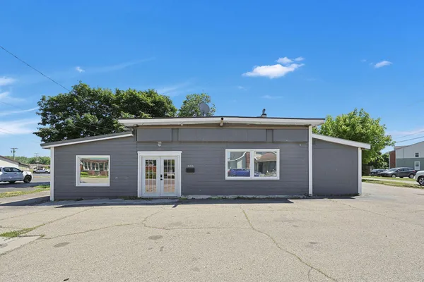 $159,900 | 685 East Front Street, Logan, OH 43138