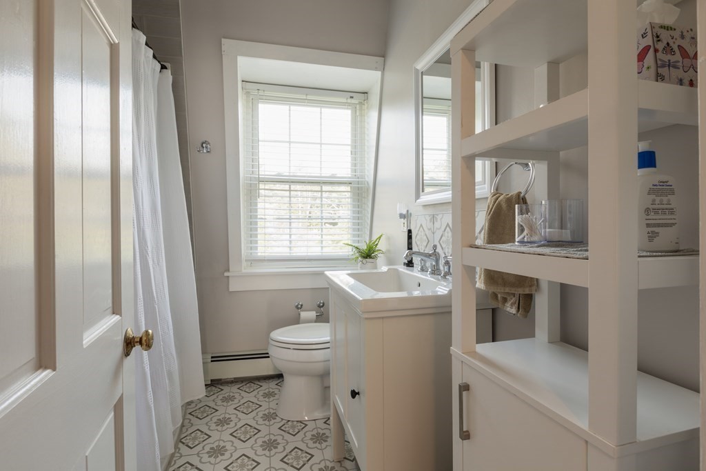 754 Main Street Hanover, MA 02339 - Photo 24 of 41 Gallery Image 24