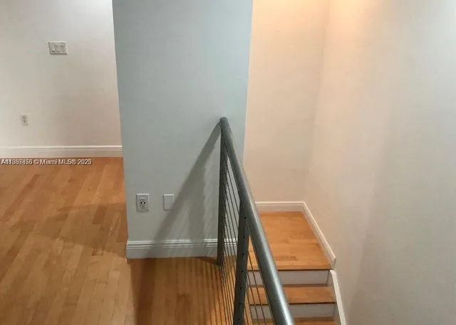 $3,000 | 1050 Brickell Avenue, Unit 1618, Miami, FL 33131