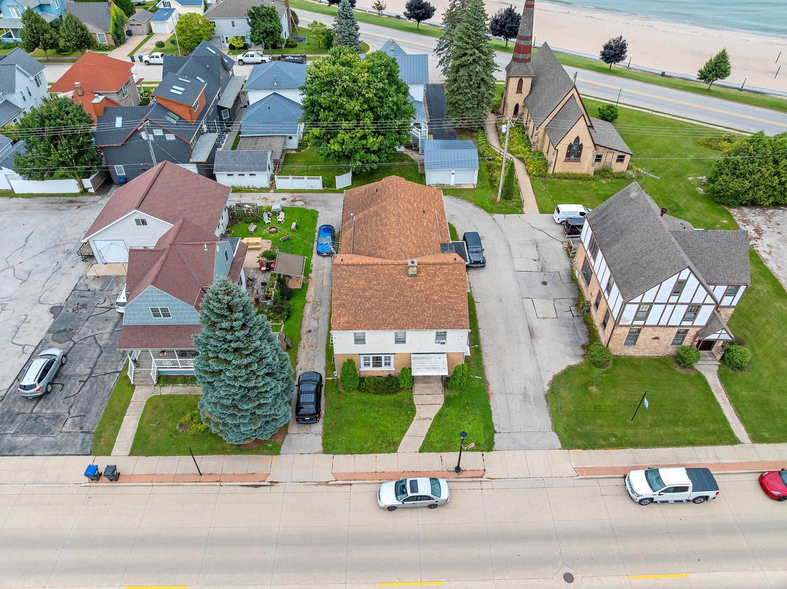 800 4th Street Algoma, WI 54201 - Photo 2 of 57