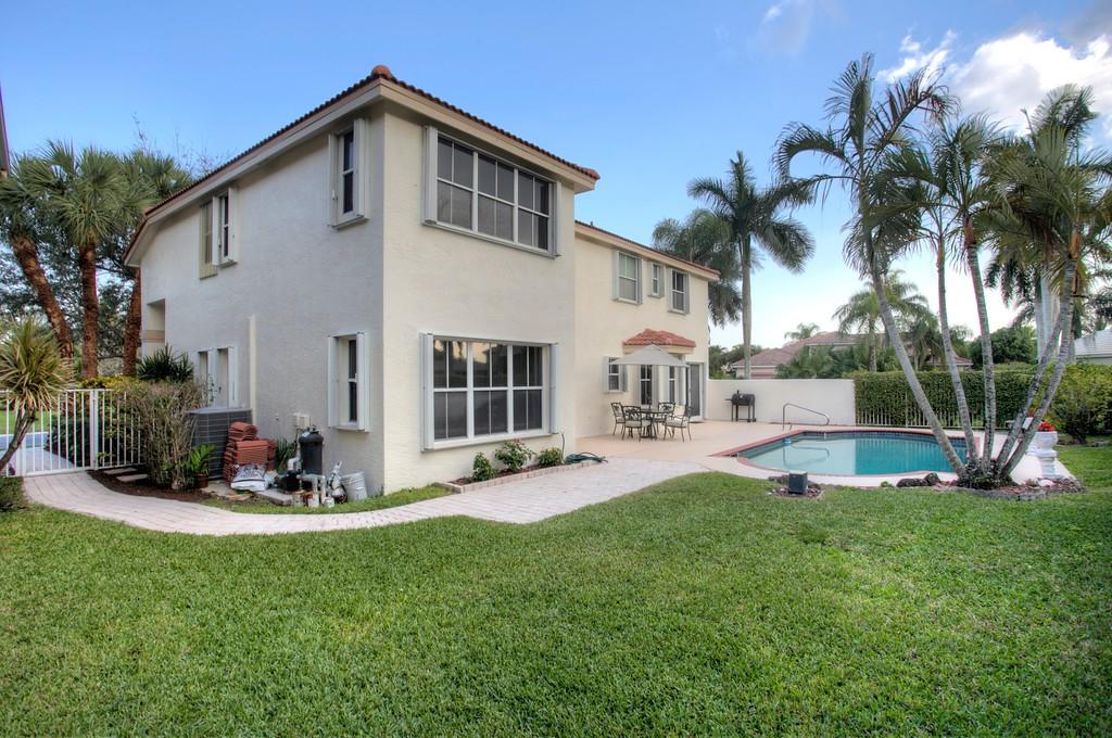 20331 Puccini Terrace Boca Raton, FL 33498 - Photo 3 of 25 IMG-2-17-backyard