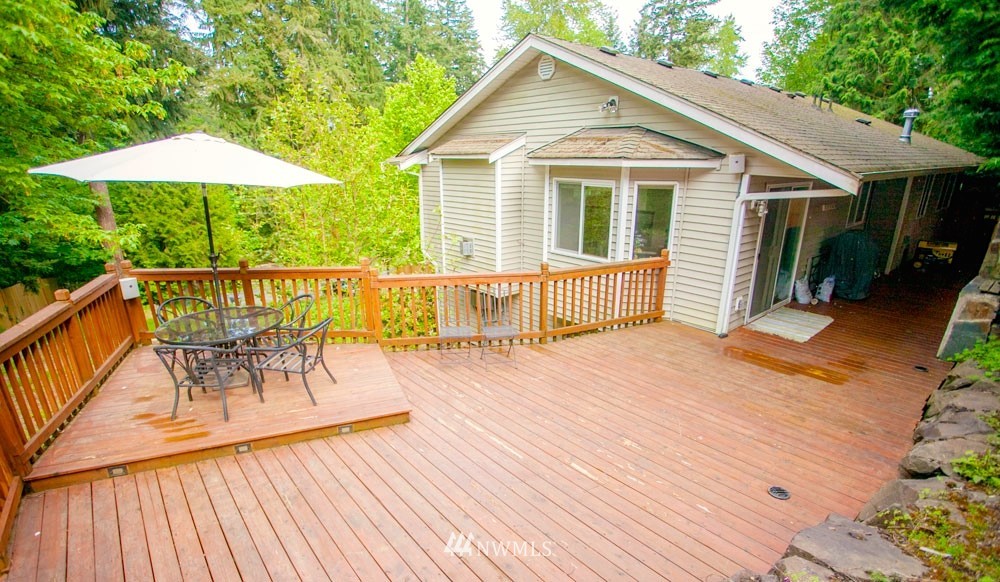 22932 Atlas Road Bothell, WA 98021 - Photo 2 of 16