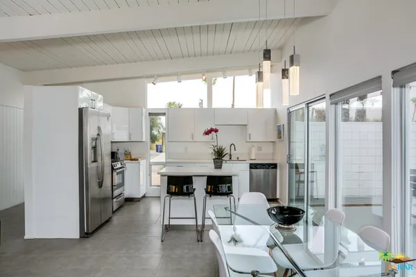 $7,560 | 688 East Spencer Drive, Palm Springs, CA 92262