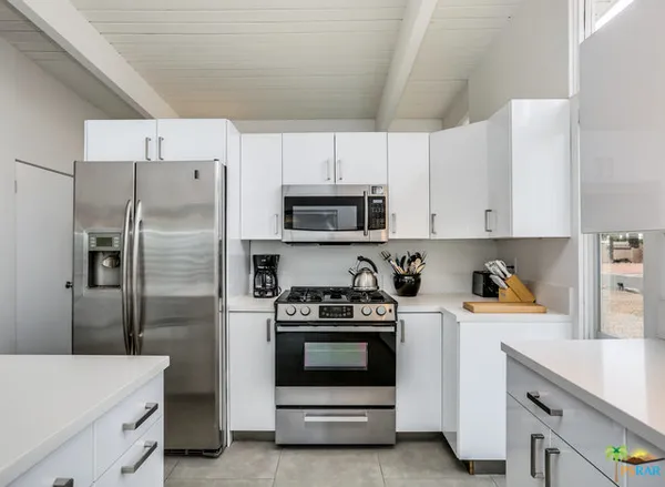$7,560 | 688 East Spencer Drive, Palm Springs, CA 92262