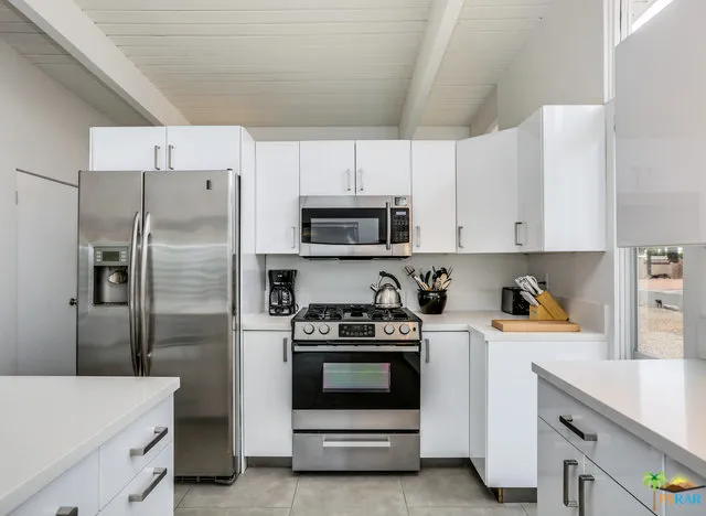 $7,560 | 688 East Spencer Drive, Palm Springs, CA 92262