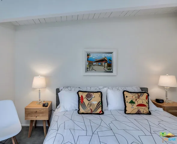 $7,560 | 688 East Spencer Drive, Palm Springs, CA 92262