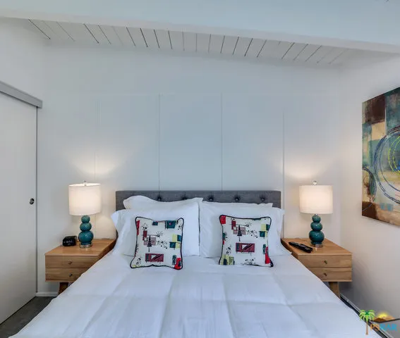 $7,560 | 688 East Spencer Drive, Palm Springs, CA 92262