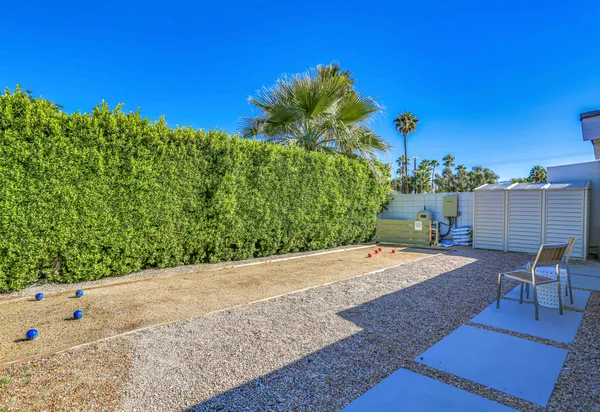 $7,560 | 688 East Spencer Drive, Palm Springs, CA 92262