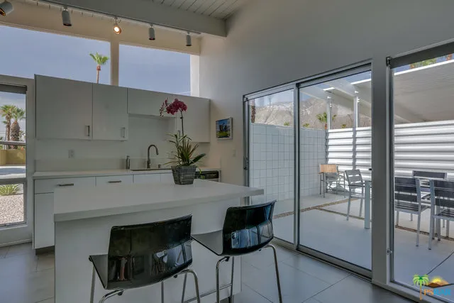 $7,560 | 688 East Spencer Drive, Palm Springs, CA 92262