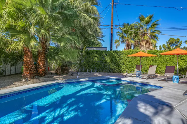 $7,560 | 688 East Spencer Drive, Palm Springs, CA 92262