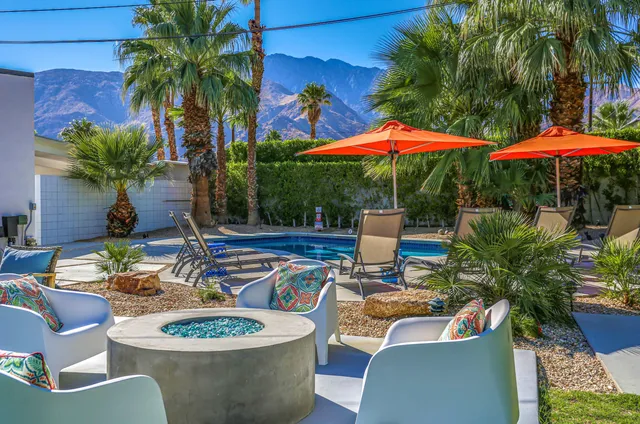 $7,560 | 688 East Spencer Drive, Palm Springs, CA 92262