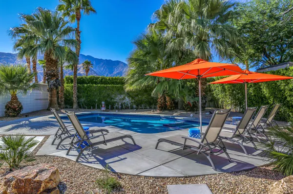 $7,560 | 688 East Spencer Drive, Palm Springs, CA 92262