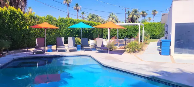 $7,560 | 688 East Spencer Drive, Palm Springs, CA 92262