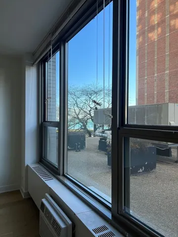 $2,300 | 1550 North Lake Shore Drive, Unit 2F, Chicago, IL 60610