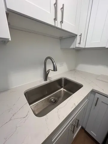 $2,300 | 1550 North Lake Shore Drive, Unit 2F, Chicago, IL 60610