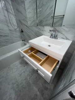 $2,300 | 1550 North Lake Shore Drive, Unit 2F, Chicago, IL 60610