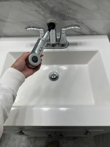 $2,300 | 1550 North Lake Shore Drive, Unit 2F, Chicago, IL 60610