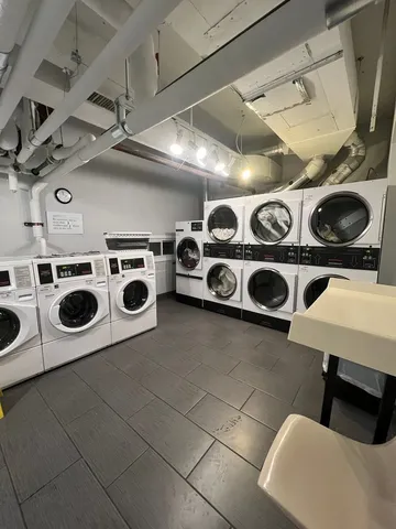 $2,300 | 1550 North Lake Shore Drive, Unit 2F, Chicago, IL 60610