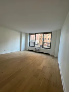 $2,300 | 1550 North Lake Shore Drive, Unit 2F, Chicago, IL 60610