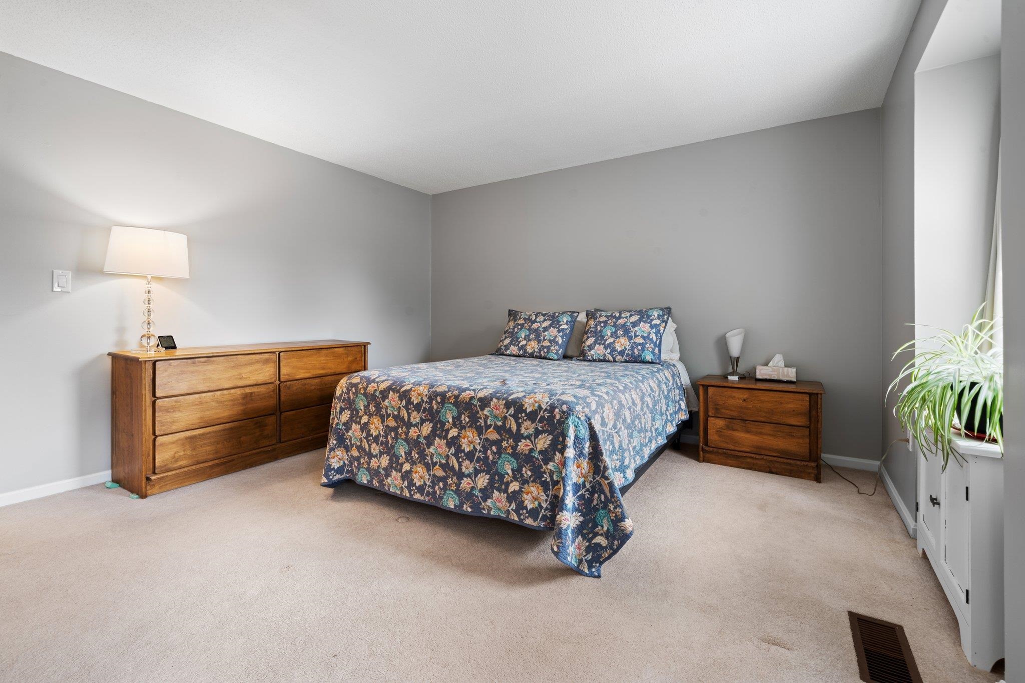 8 Gunstock Ridge Merrimack, NH 03054 - Photo 11 of 38