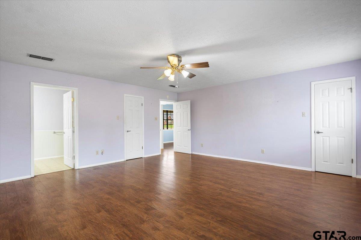 1915 Castlegate Street Henderson, TX 75654 - Photo 27 of 43