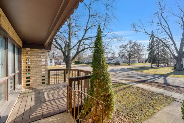 $299,900 | 502 West 7th Street, Lockport, IL 60441