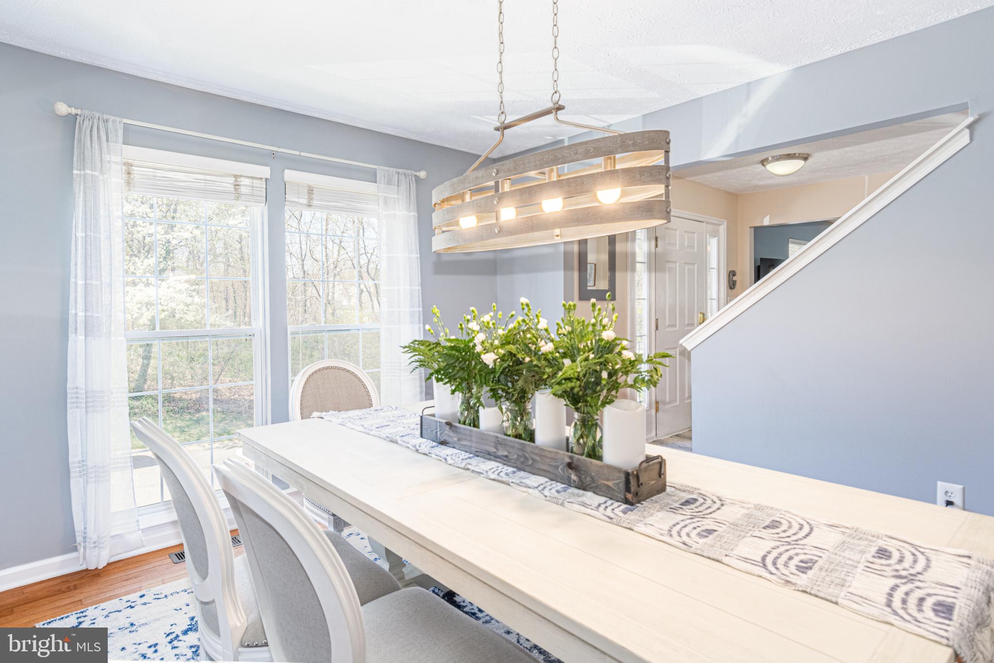 1433 Bretton View Road Annapolis, MD 21409 - Photo 11 of 40 Separate Dining Area