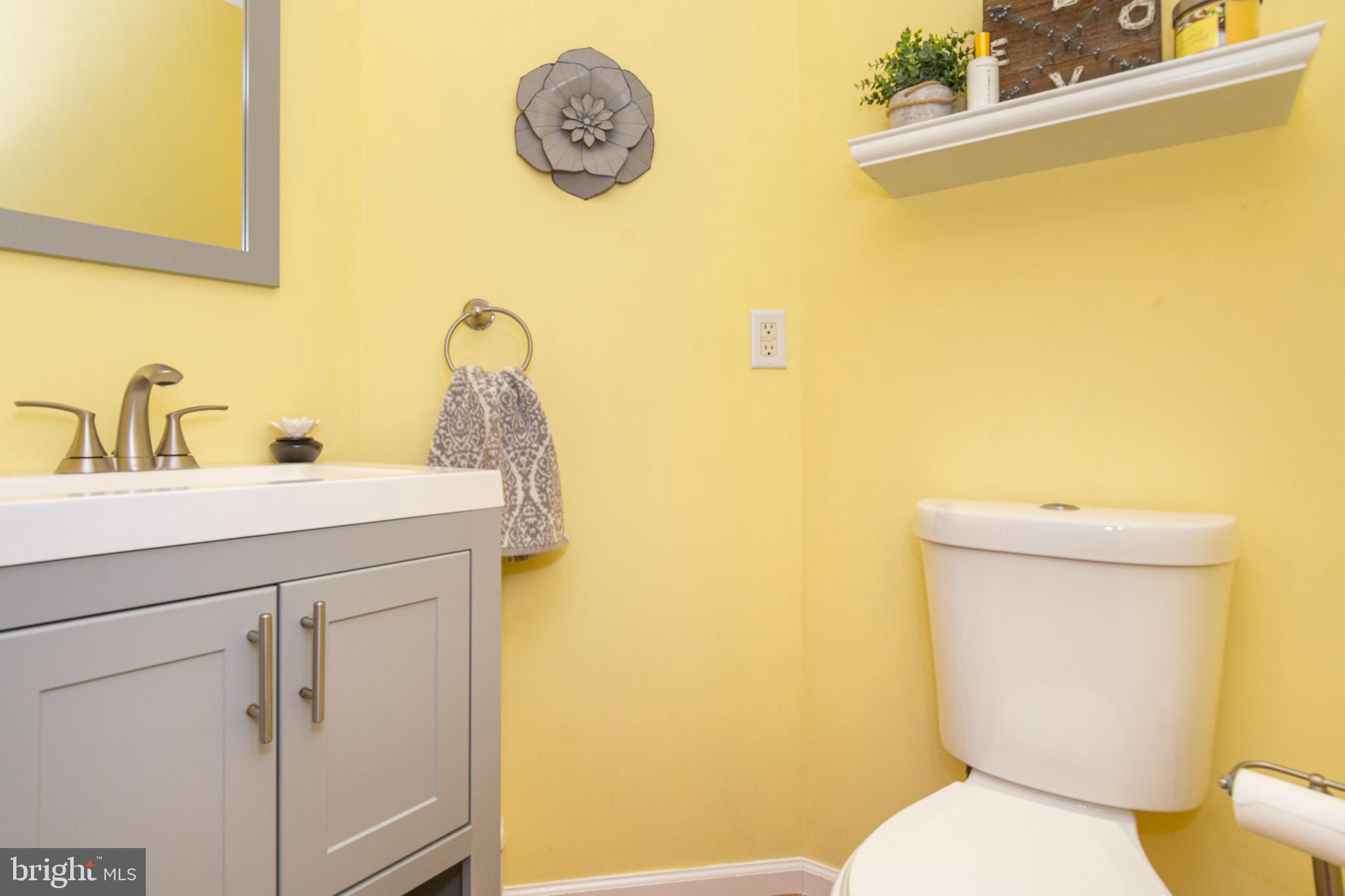 1433 Bretton View Road Annapolis, MD 21409 - Photo 14 of 40 Half Bath on Main Level