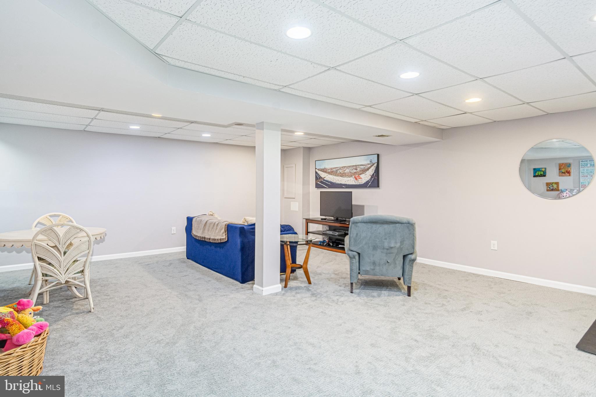 1433 Bretton View Road Annapolis, MD 21409 - Photo 25 of 40 Walk in Closet