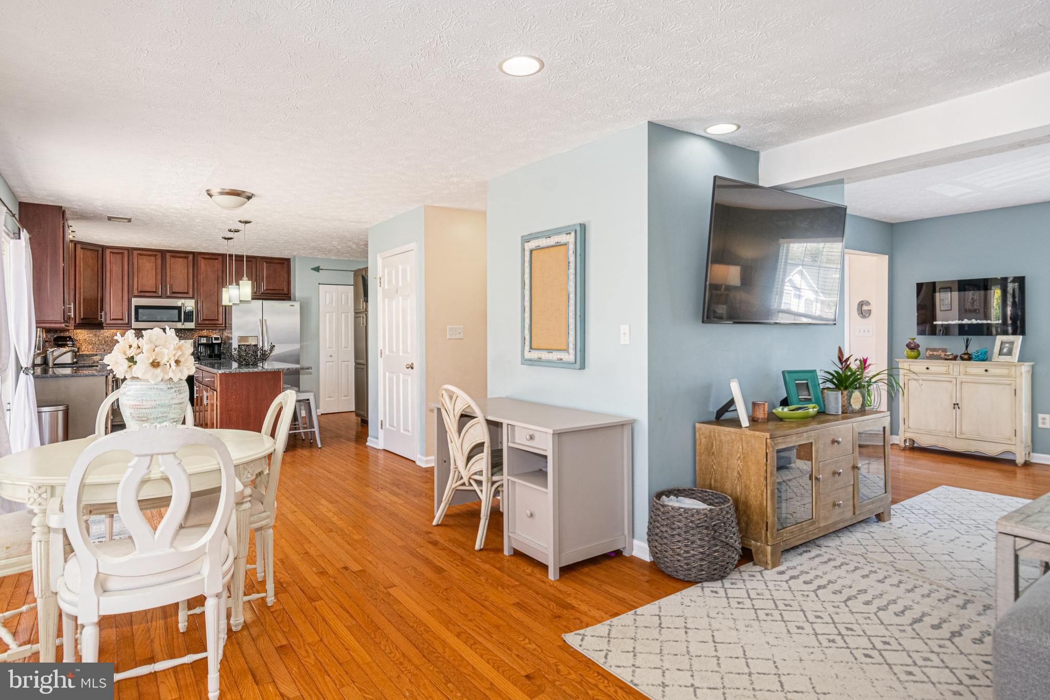 1433 Bretton View Road Annapolis, MD 21409 - Photo 4 of 40 Hardwood Flooring