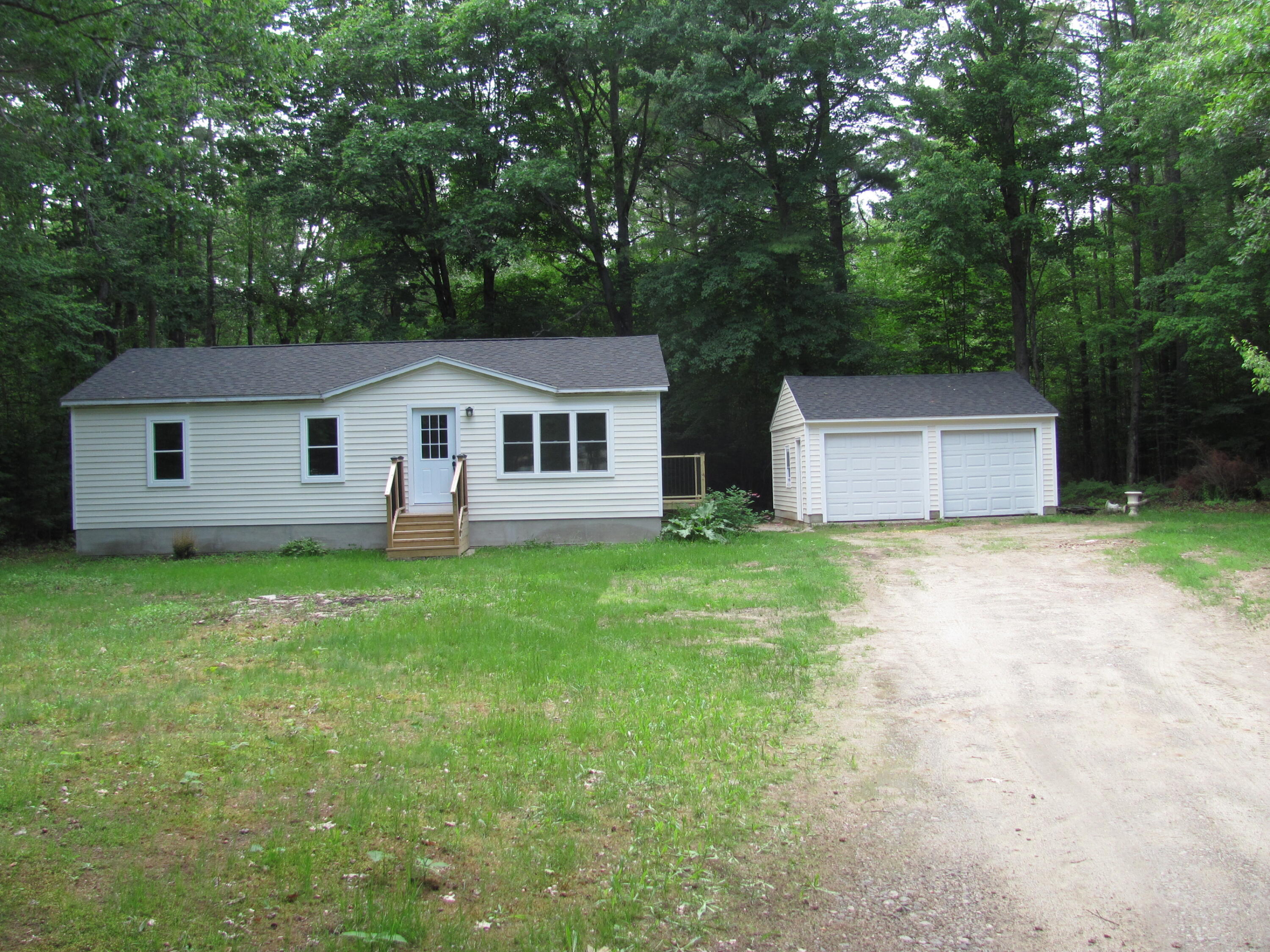 178 Number Six Road Oxford, ME 04270 - Photo 2 of 14 IMG_0026