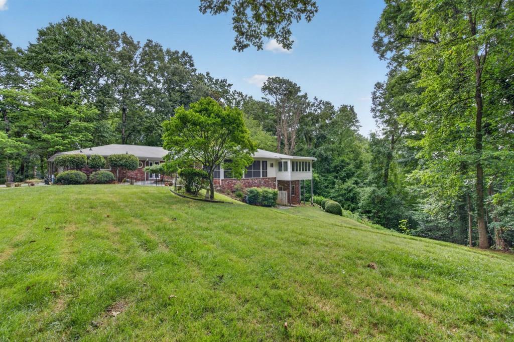 5274 Powers Ferry Road Northwest Atlanta, GA 30327 - Photo 34 of 43 Gallery Image 34