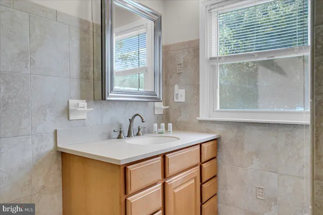 $515,000 | 2115 Coventry Drive, Wilmington, DE 19810