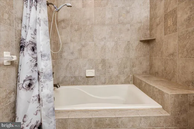 $515,000 | 2115 Coventry Drive, Wilmington, DE 19810