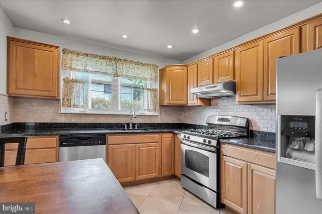 $515,000 | 2115 Coventry Drive, Wilmington, DE 19810