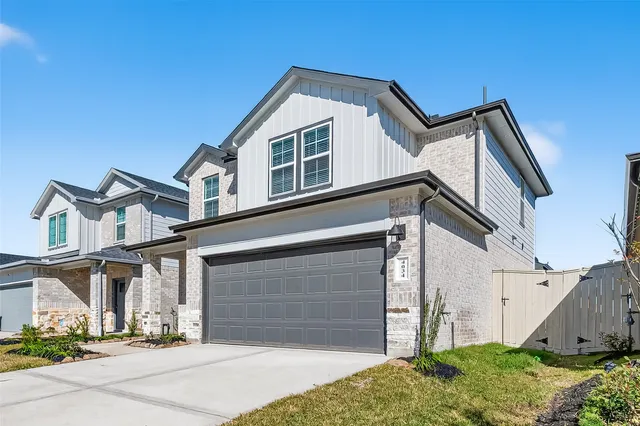 $2,700 | 4034 Bronco Sta Lane, League City, TX 77511