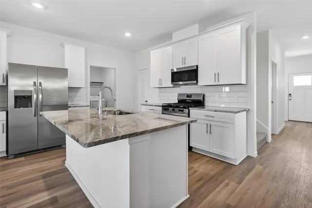 $2,700 | 4034 Bronco Sta Lane, League City, TX 77511