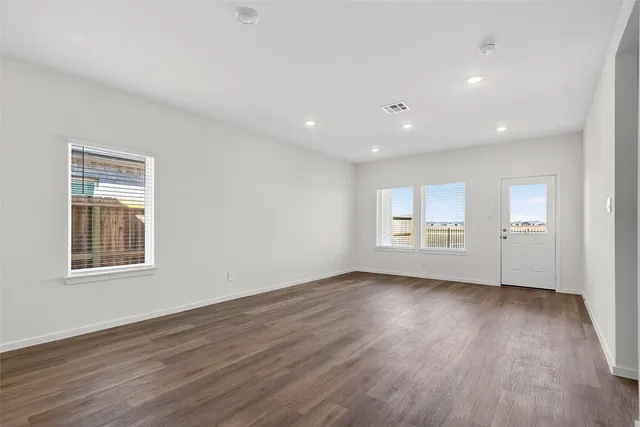 $2,700 | 4034 Bronco Sta Lane, League City, TX 77511