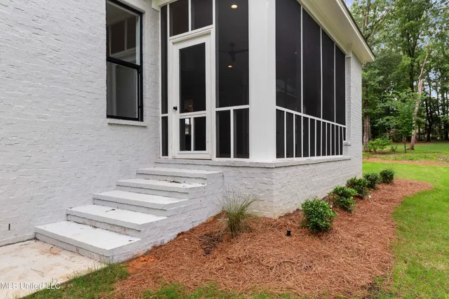 $888,500 | 231 Oakside Trail, Madison, MS 39110