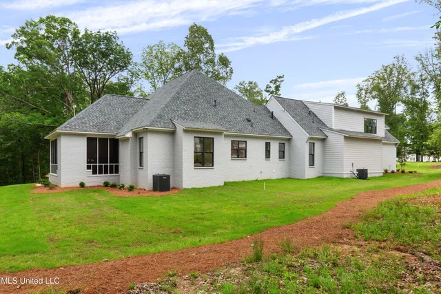 $888,500 | 231 Oakside Trail, Madison, MS 39110