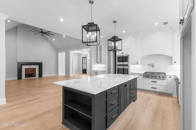 $888,500 | 231 Oakside Trail, Madison, MS 39110