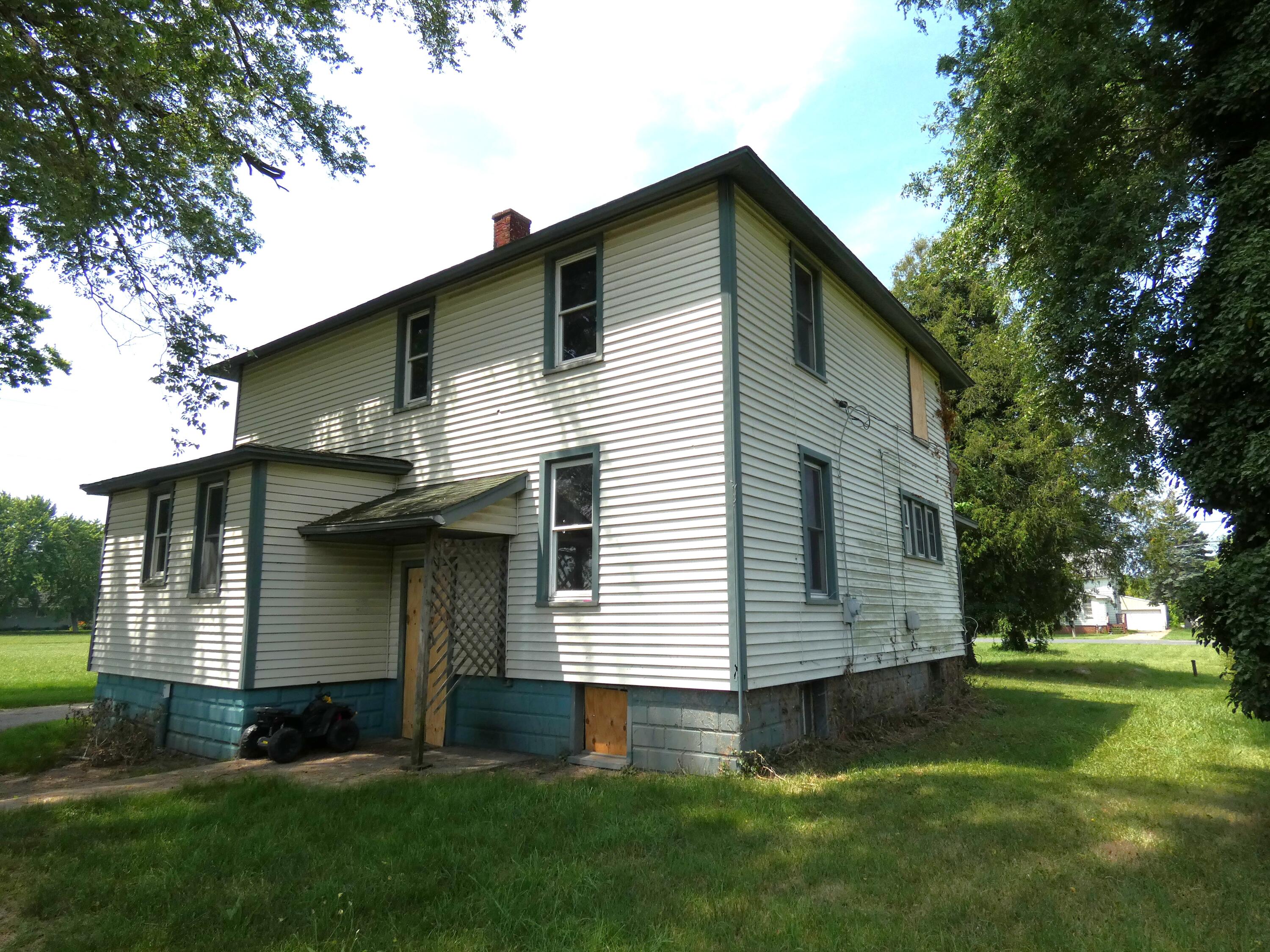 2529 Somerlayton Road Benton Harbor, MI 49022 - Photo 5 of 21 P1060970