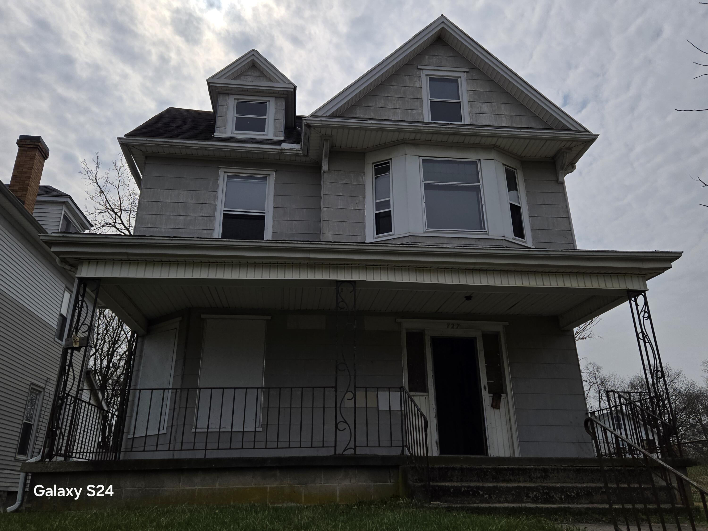 727 West High Street Springfield, OH 45506 - Photo 3 of 34 2026-3-14 updated 727 W. High photos (14