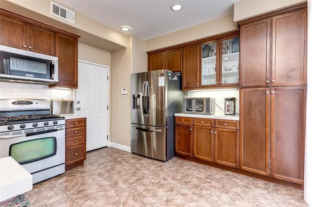 $1,150,000 | 15220 Cambridge Street, Tustin, CA 92782