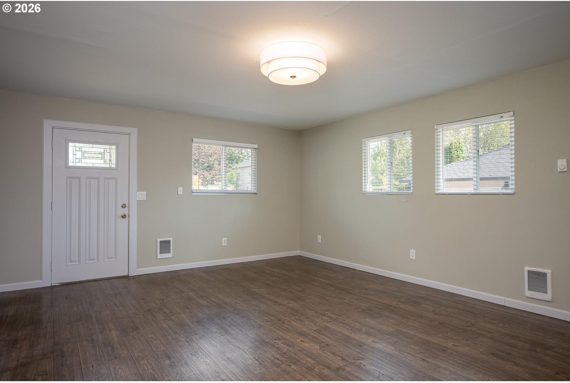 12344 Southeast Bush Street Portland, OR 97236 - Photo 5 of 28 Unit #3