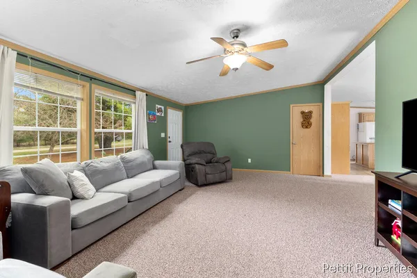 $319,900 | 4584 East Valeries Way Street, Newaygo, MI 49337